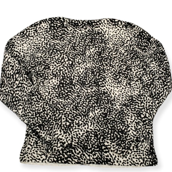 SOLD! Merona White Animal Print Ultimate V-Neck Cardigan - Picture 7 of 13